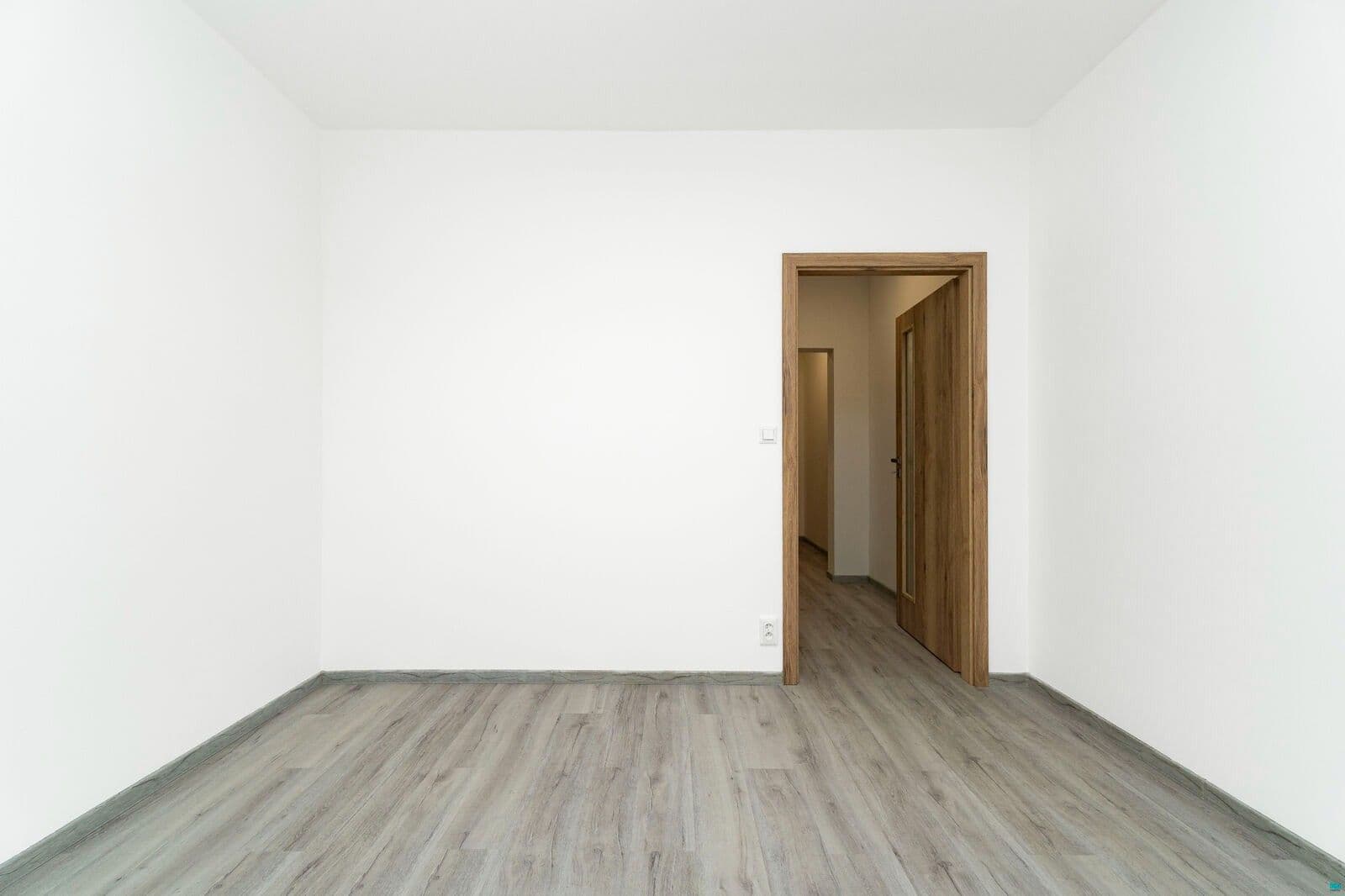 Pronájem bytu 3+1 73 m², náměstí Antonie Bejdové, Ostrava, Moravskoslezský kraj Pronájem bytu 3+1 73 m², náměstí Antonie Bejdové, Ostrava, Moravskoslezský kraj