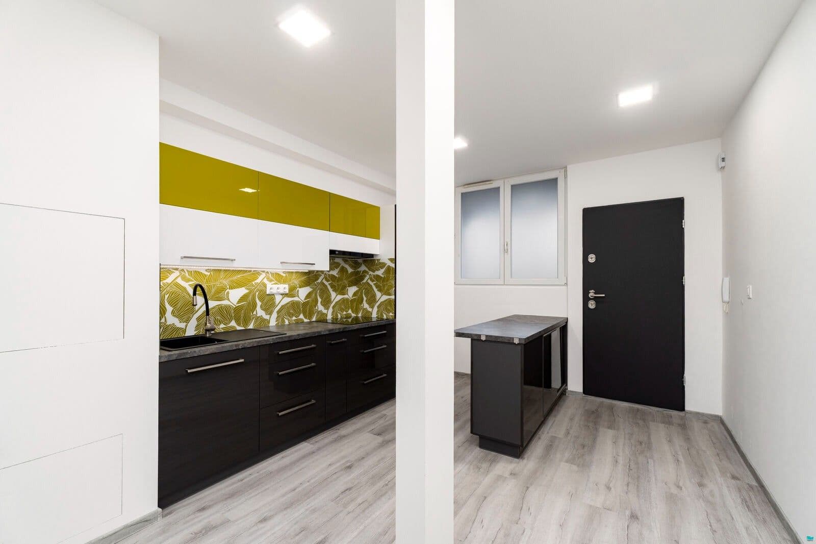 Pronájem bytu 3+1 73 m², náměstí Antonie Bejdové, Ostrava, Moravskoslezský kraj Pronájem bytu 3+1 73 m², náměstí Antonie Bejdové, Ostrava, Moravskoslezský kraj
