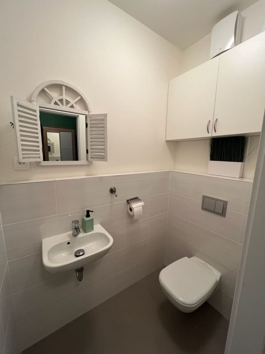 Pronájem bytu 2+kk 52 m², V Zahrádkách, Praha, Praha Pronájem bytu 2+kk 52 m², V Zahrádkách, Praha, Praha