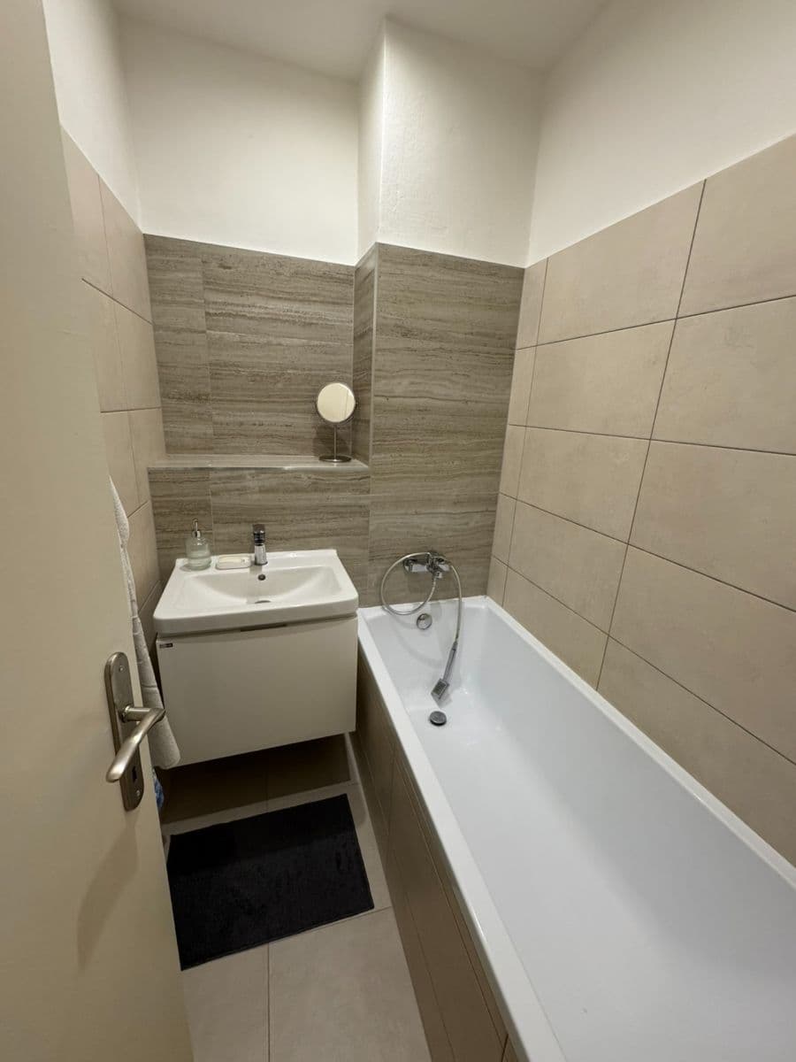 Pronájem bytu 3+1 76 m², Durďákova, Brno, Jihomoravský kraj Pronájem bytu 3+1 76 m², Durďákova, Brno, Jihomoravský kraj