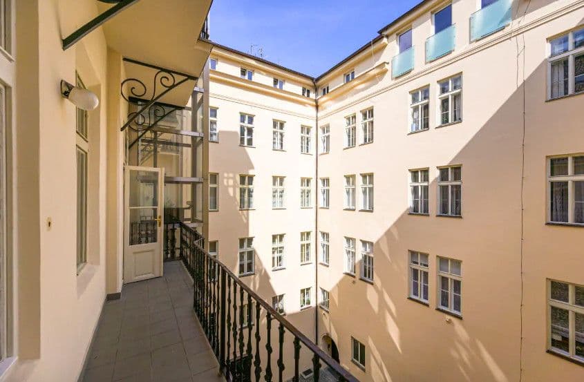 Pronájem bytu 100 m², Revoluční, Praha, Praha Pronájem bytu 100 m², Revoluční, Praha, Praha