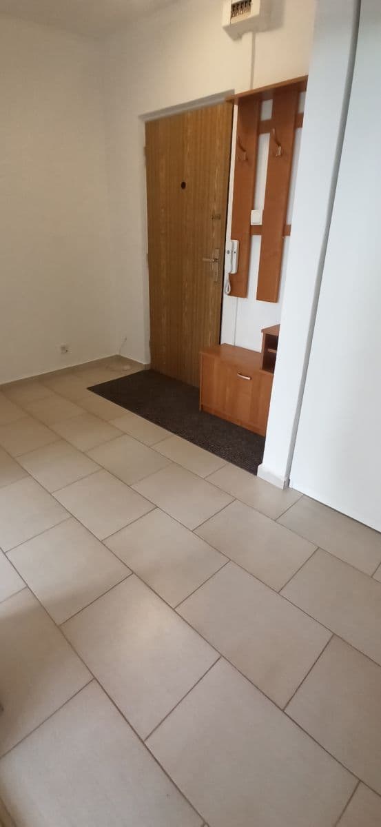 Pronájem bytu 2+kk 40 m², Popelákova, Brno, Jihomoravský kraj Pronájem bytu 2+kk 40 m², Popelákova, Brno, Jihomoravský kraj