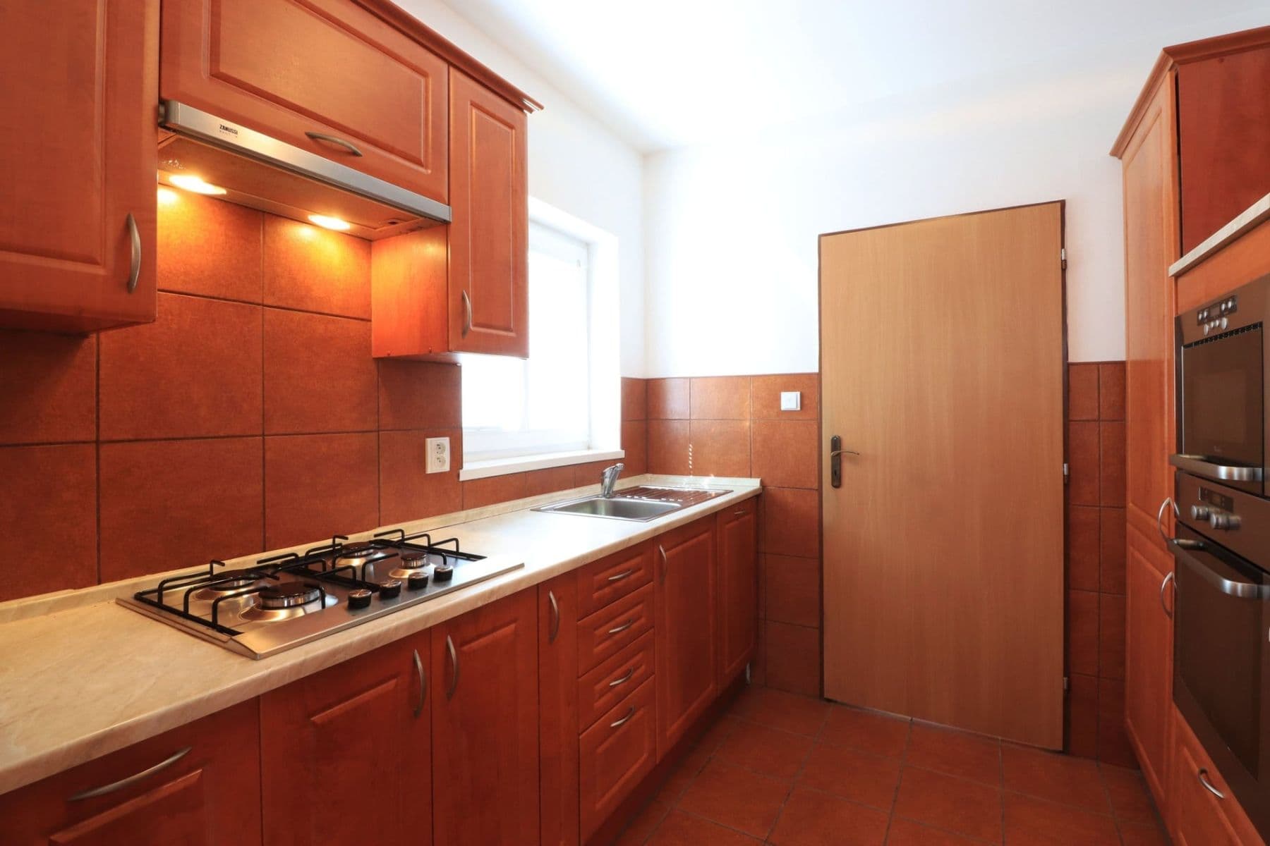 Pronájem domu 140 m², pozemek 335 m², V padolině, Praha, Praha Pronájem domu 140 m², pozemek 335 m², V padolině, Praha, Praha