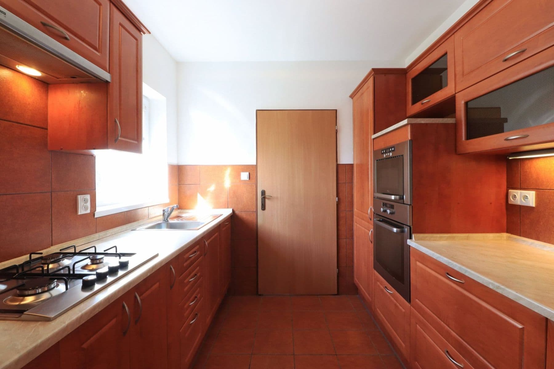 Pronájem domu 140 m², pozemek 335 m², V padolině, Praha, Praha Pronájem domu 140 m², pozemek 335 m², V padolině, Praha, Praha