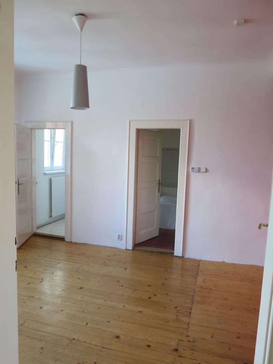 Pronájem bytu 3+1 108 m², Botanická, Brno, Jihomoravský kraj Pronájem bytu 3+1 108 m², Botanická, Brno, Jihomoravský kraj