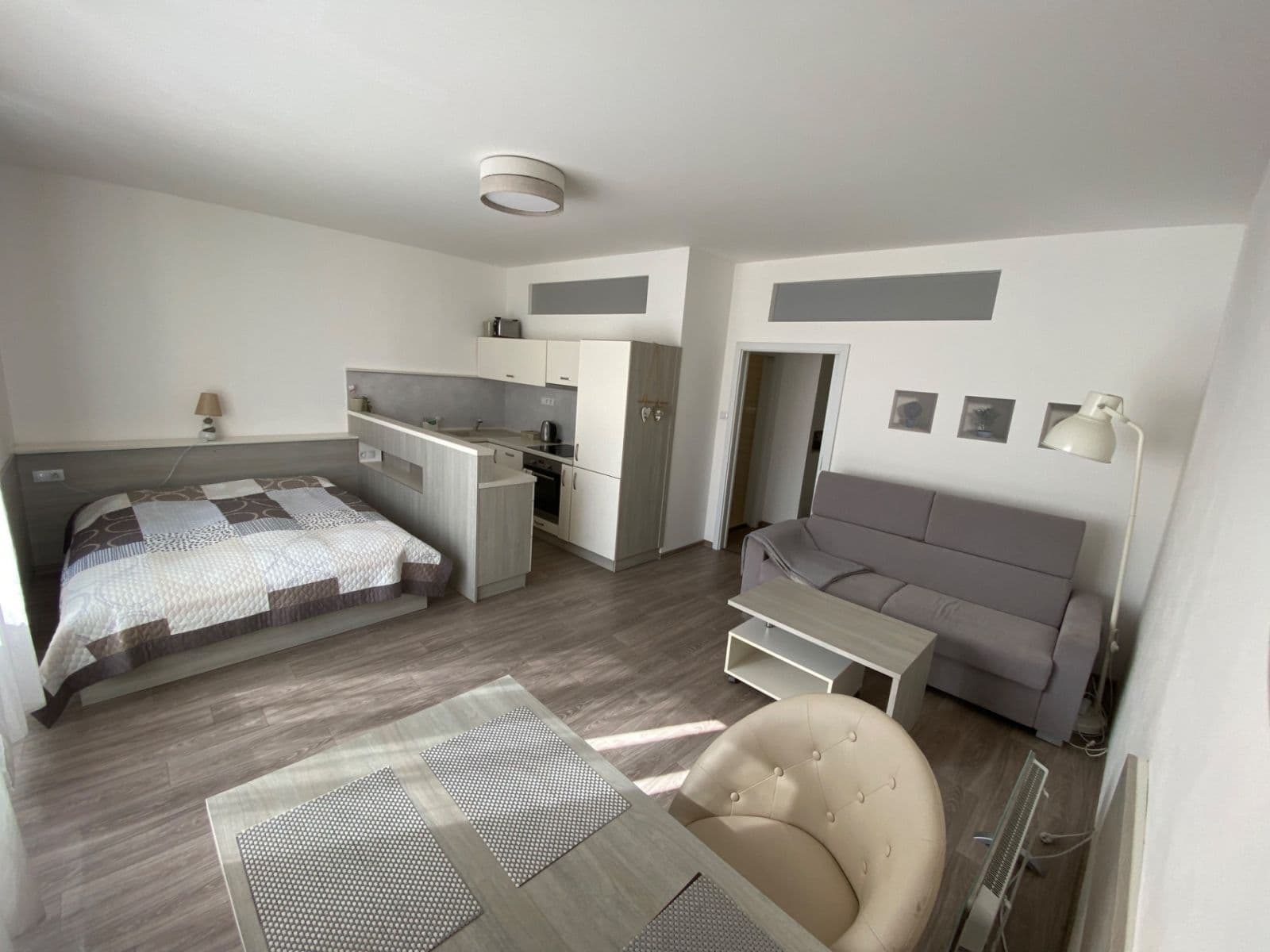 Pronájem bytu 1+kk 42 m², Hasskova, Třebíč, Kraj Vysočina Pronájem bytu 1+kk 42 m², Hasskova, Třebíč, Kraj Vysočina