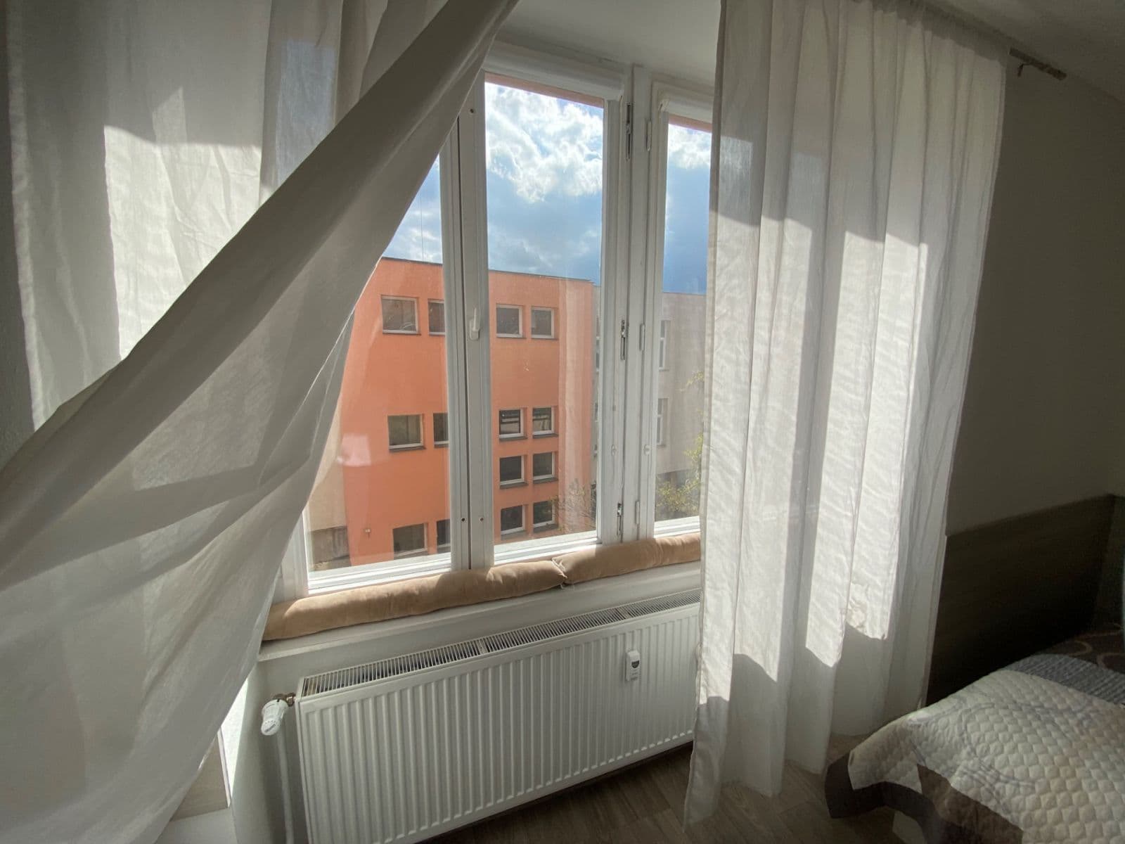 Pronájem bytu 1+kk 42 m², Hasskova, Třebíč, Kraj Vysočina Pronájem bytu 1+kk 42 m², Hasskova, Třebíč, Kraj Vysočina