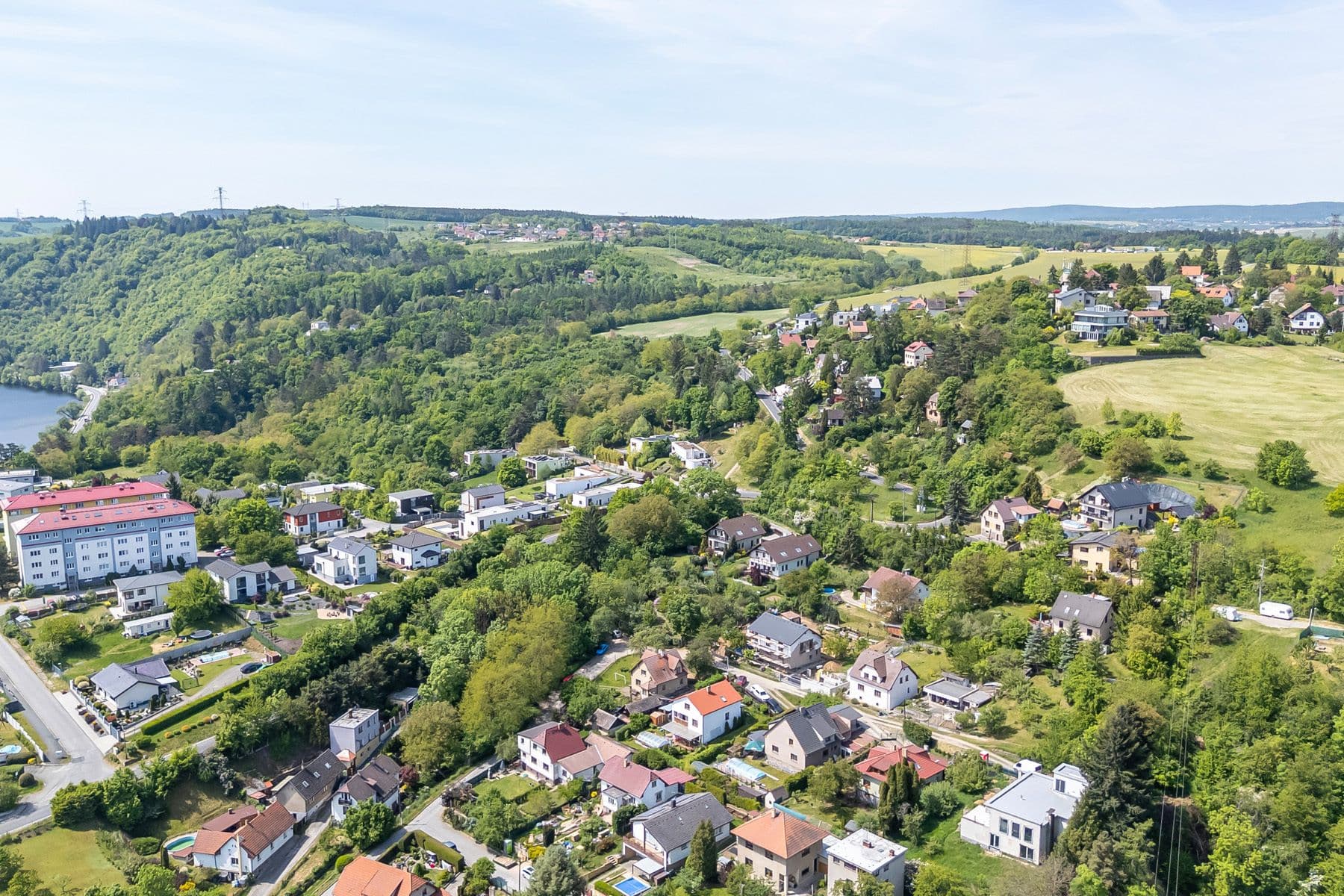 Prodej pozemku 1.552 m², Na Vinicích, Davle, Středočeský kraj Prodej pozemku 1.552 m², Na Vinicích, Davle, Středočeský kraj