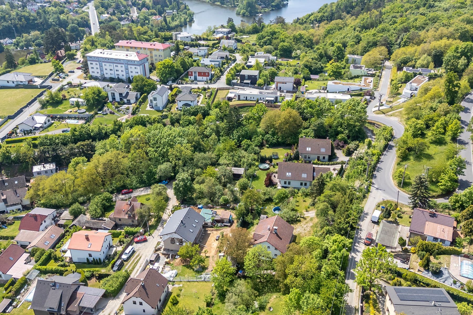 Prodej pozemku 1.552 m², Na Vinicích, Davle, Středočeský kraj Prodej pozemku 1.552 m², Na Vinicích, Davle, Středočeský kraj