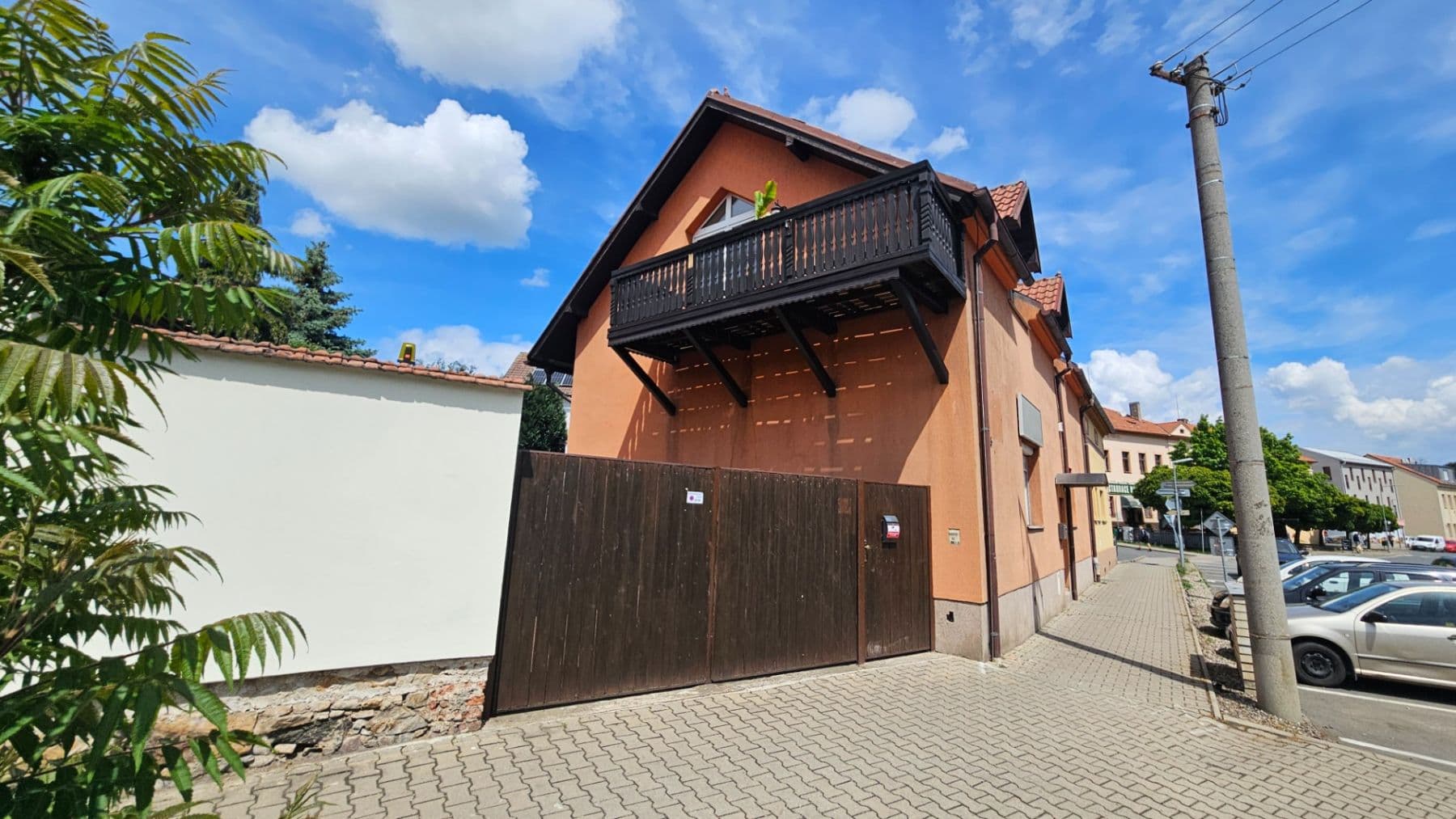 Pronájem domu 99 m², pozemek 500 m², náměstí 5. května, Jinočany, Středočeský kraj Pronájem domu 99 m², pozemek 500 m², náměstí 5. května, Jinočany, Středočeský kraj