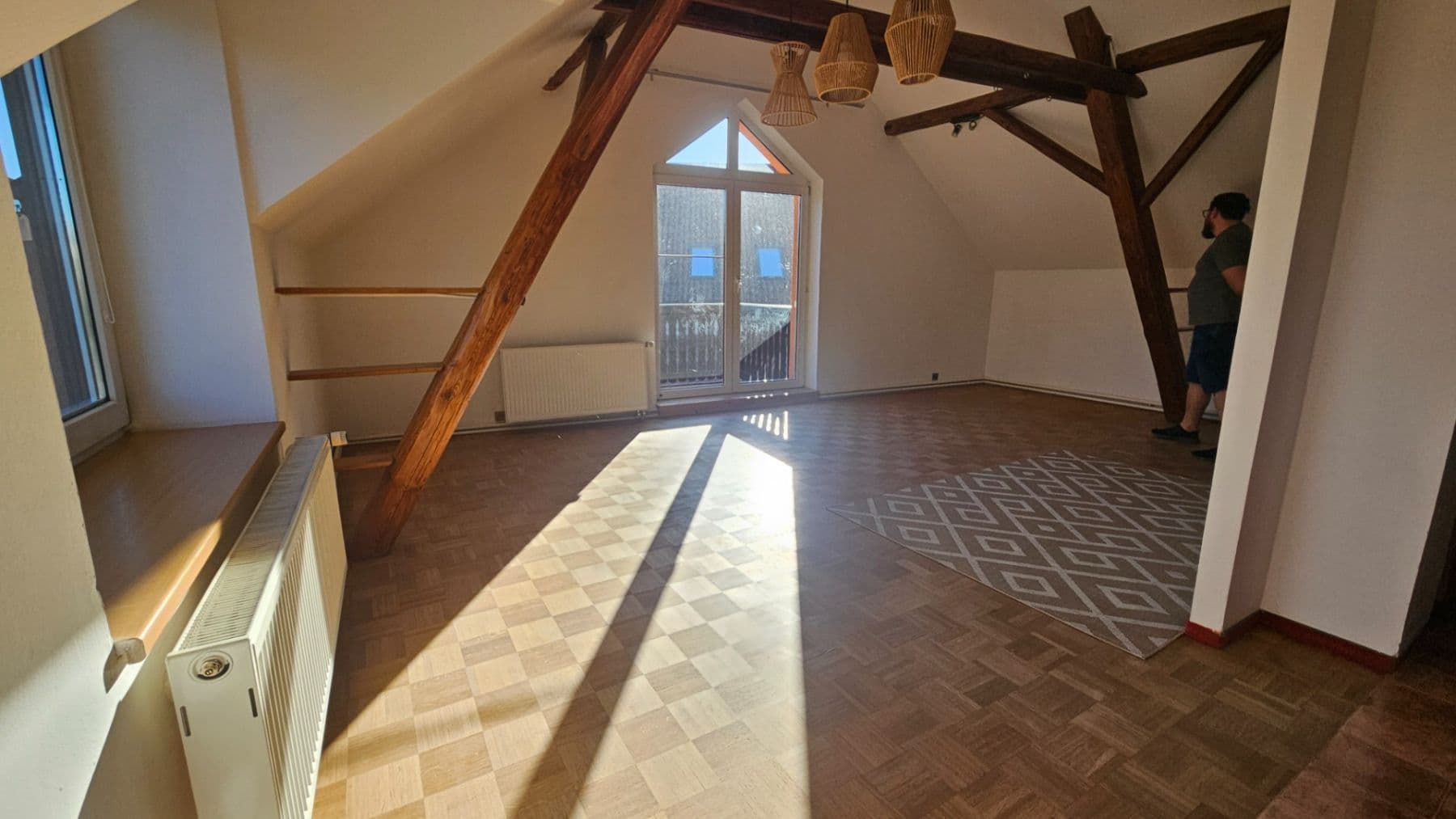Pronájem domu 99 m², pozemek 500 m², náměstí 5. května, Jinočany, Středočeský kraj Pronájem domu 99 m², pozemek 500 m², náměstí 5. května, Jinočany, Středočeský kraj