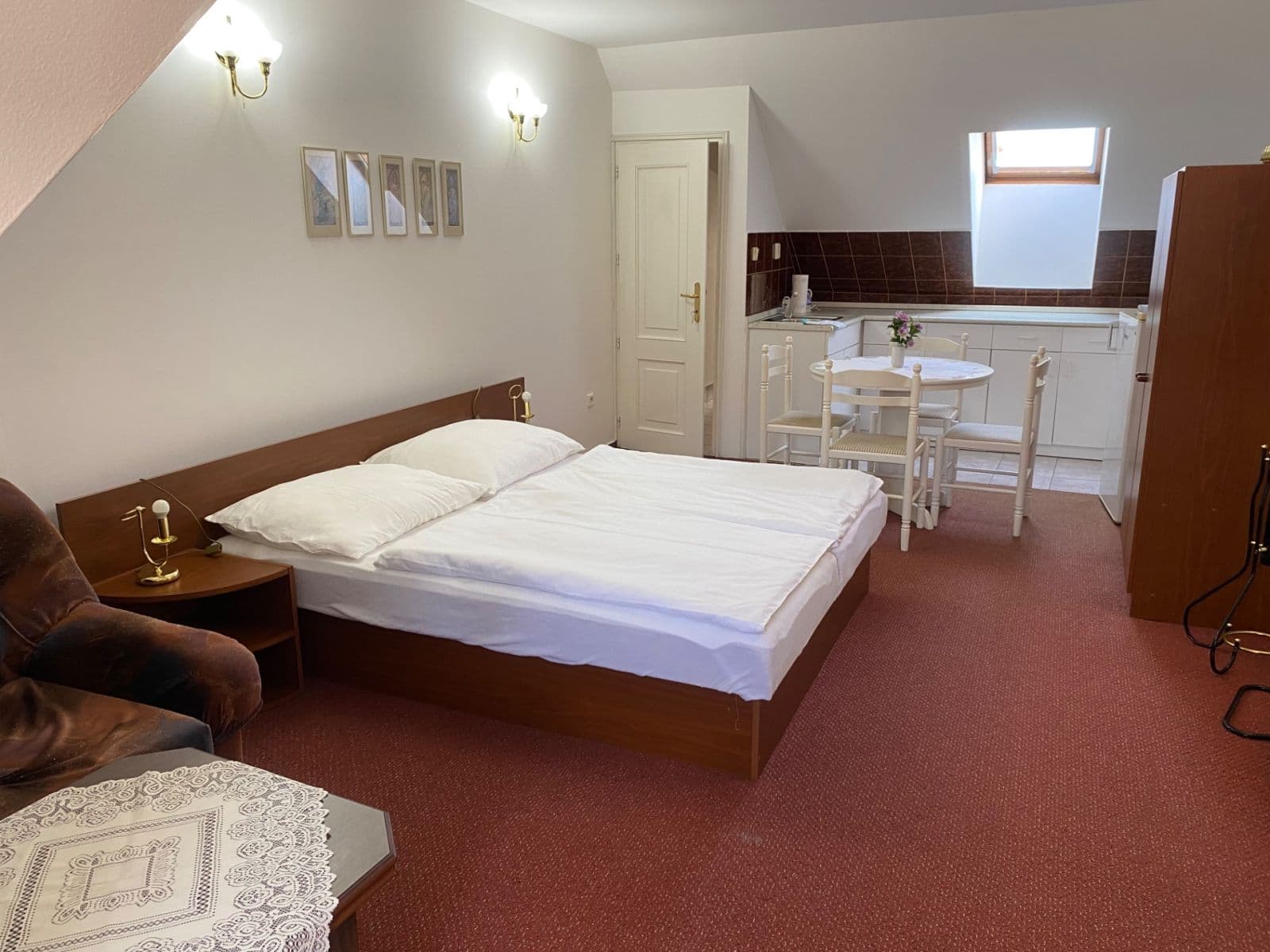 Pronájem bytu 1+kk 40 m², Hradební, Tábor, Jihočeský kraj Pronájem bytu 1+kk 40 m², Hradební, Tábor, Jihočeský kraj