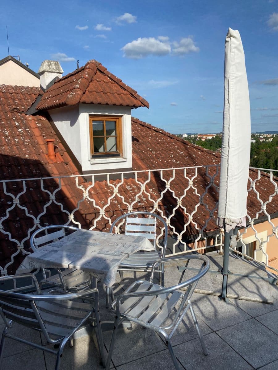 Pronájem bytu 1+kk 40 m², Hradební, Tábor, Jihočeský kraj Pronájem bytu 1+kk 40 m², Hradební, Tábor, Jihočeský kraj