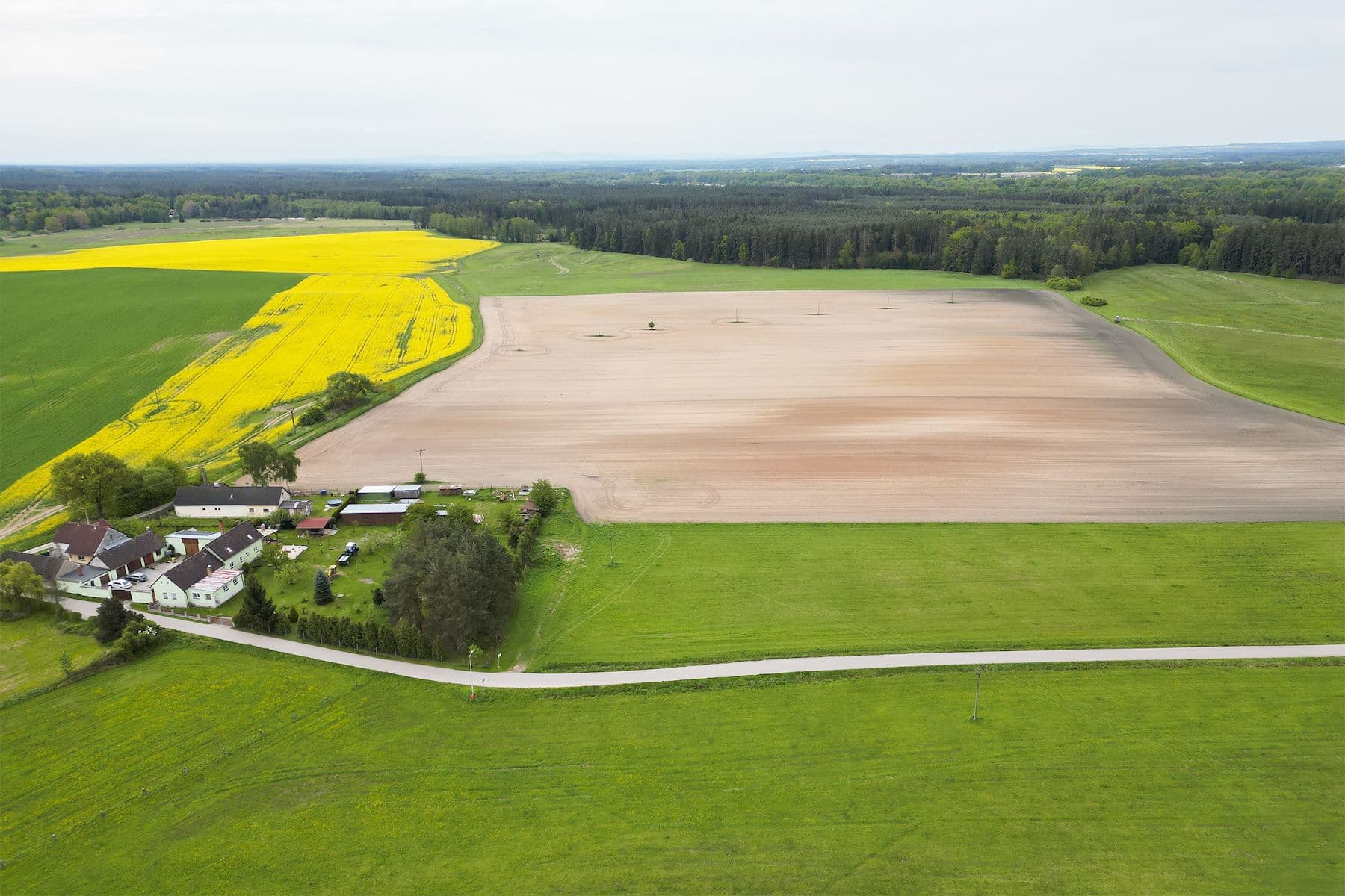 Prodej pozemku 1.762 m², Val, Val, Jihočeský kraj Prodej pozemku 1.762 m², Val, Val, Jihočeský kraj