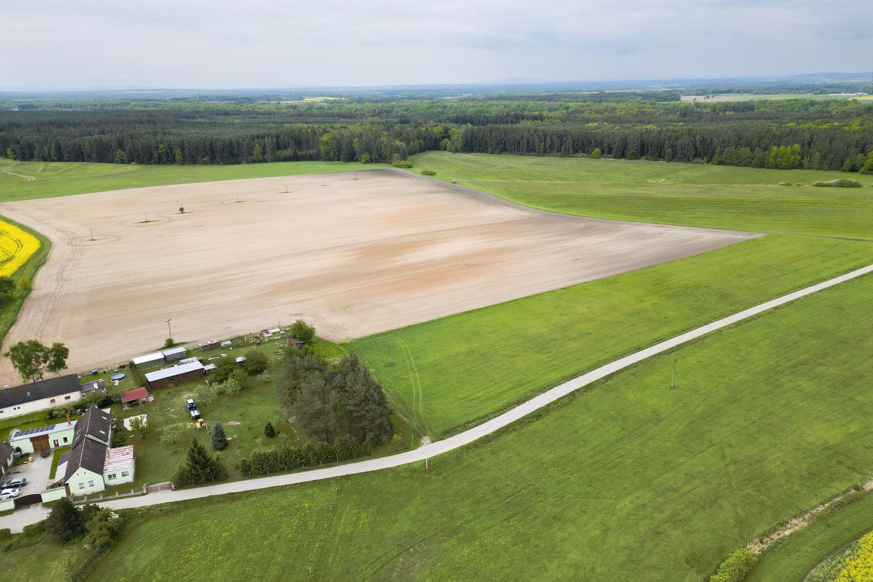 Prodej pozemku 1.762 m², Val, Val, Jihočeský kraj Prodej pozemku 1.762 m², Val, Val, Jihočeský kraj