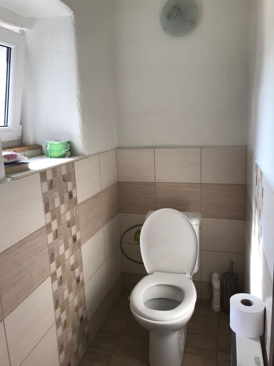 Prodej domu 181 m², pozemek 655 m², Nevězice, Jihočeský kraj Prodej domu 181 m², pozemek 655 m², Nevězice, Jihočeský kraj