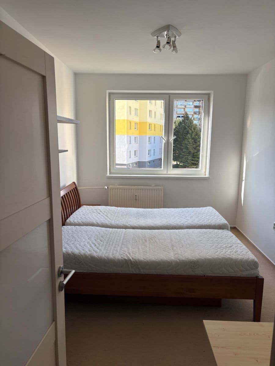 Pronájem bytu 3+1 75 m², Na Úbočí, Jablonec nad Nisou, Liberecký kraj Pronájem bytu 3+1 75 m², Na Úbočí, Jablonec nad Nisou, Liberecký kraj