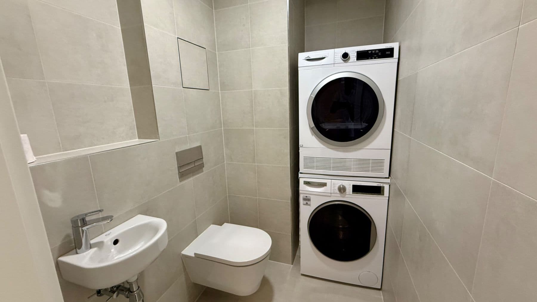 Pronájem bytu 2+kk 62 m², Michelská, Praha, Praha Pronájem bytu 2+kk 62 m², Michelská, Praha, Praha