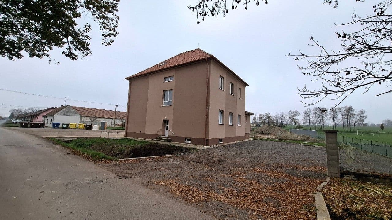 Pronájem bytu 1+kk 27 m², Miroslav, Jihomoravský kraj Pronájem bytu 1+kk 27 m², Miroslav, Jihomoravský kraj