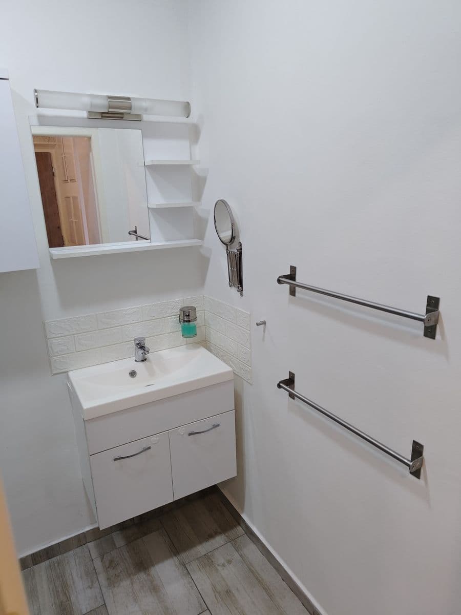 Pronájem bytu 2+1 52 m², Počernická, Praha, Praha Pronájem bytu 2+1 52 m², Počernická, Praha, Praha