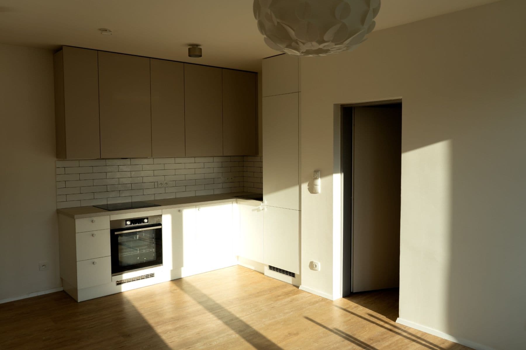 Pronájem bytu 2+kk 35 m², Karlovarská, Praha, Praha Pronájem bytu 2+kk 35 m², Karlovarská, Praha, Praha