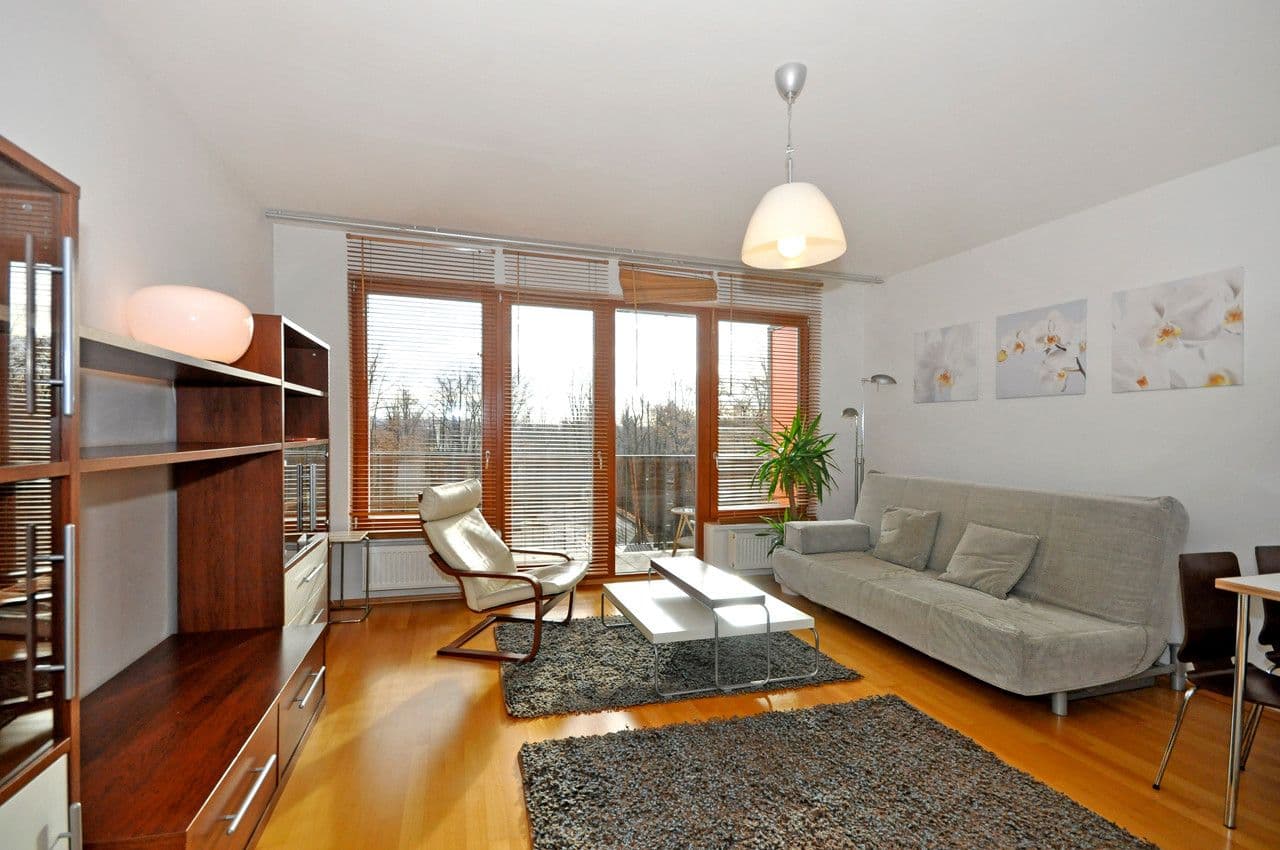 Pronájem bytu 1+kk 38 m², Názovská, Praha, Praha Pronájem bytu 1+kk 38 m², Názovská, Praha, Praha