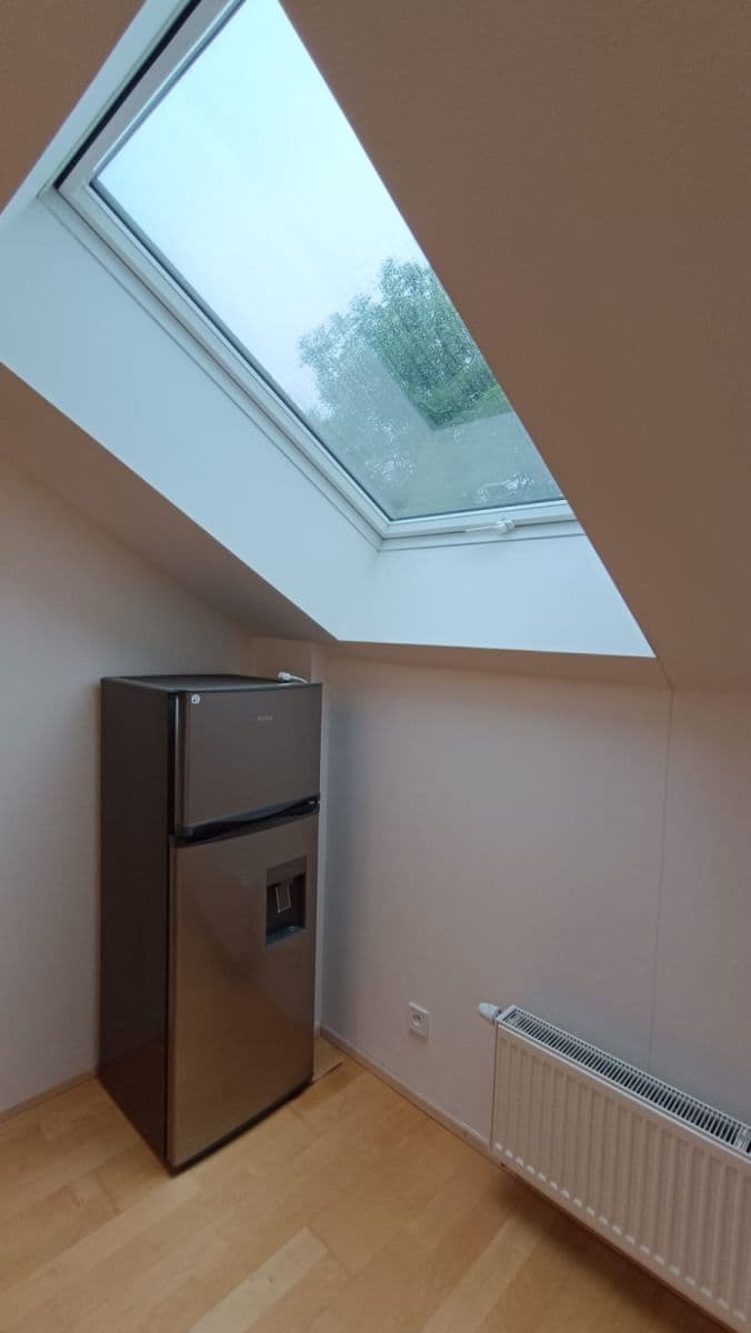 Pronájem bytu 2+kk 42 m², Nerudova, Hradec Králové, Královéhradecký kraj Pronájem bytu 2+kk 42 m², Nerudova, Hradec Králové, Královéhradecký kraj