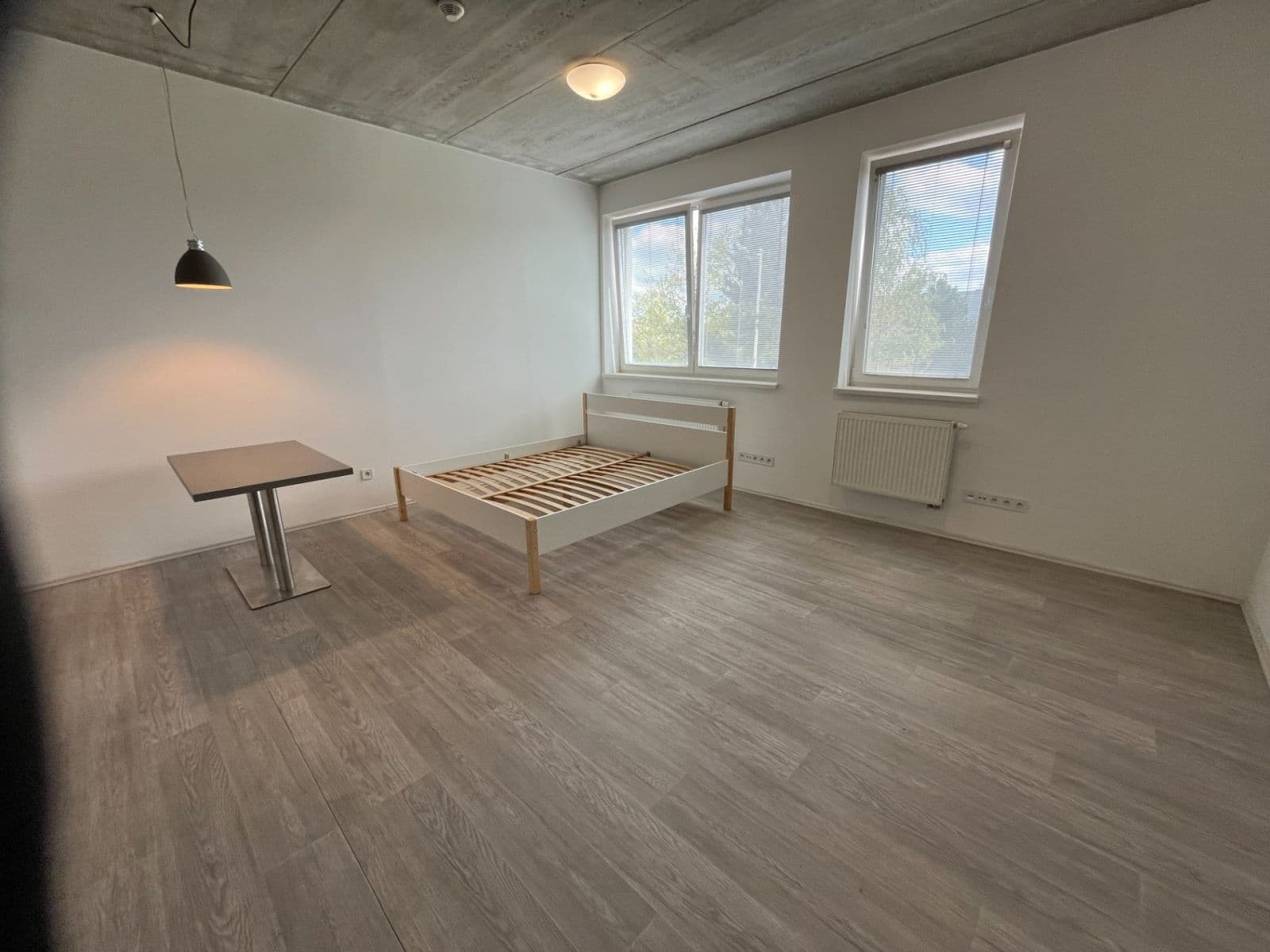 Pronájem bytu 1+kk 45 m², U Uhříněveské obory, Praha, Praha Pronájem bytu 1+kk 45 m², U Uhříněveské obory, Praha, Praha