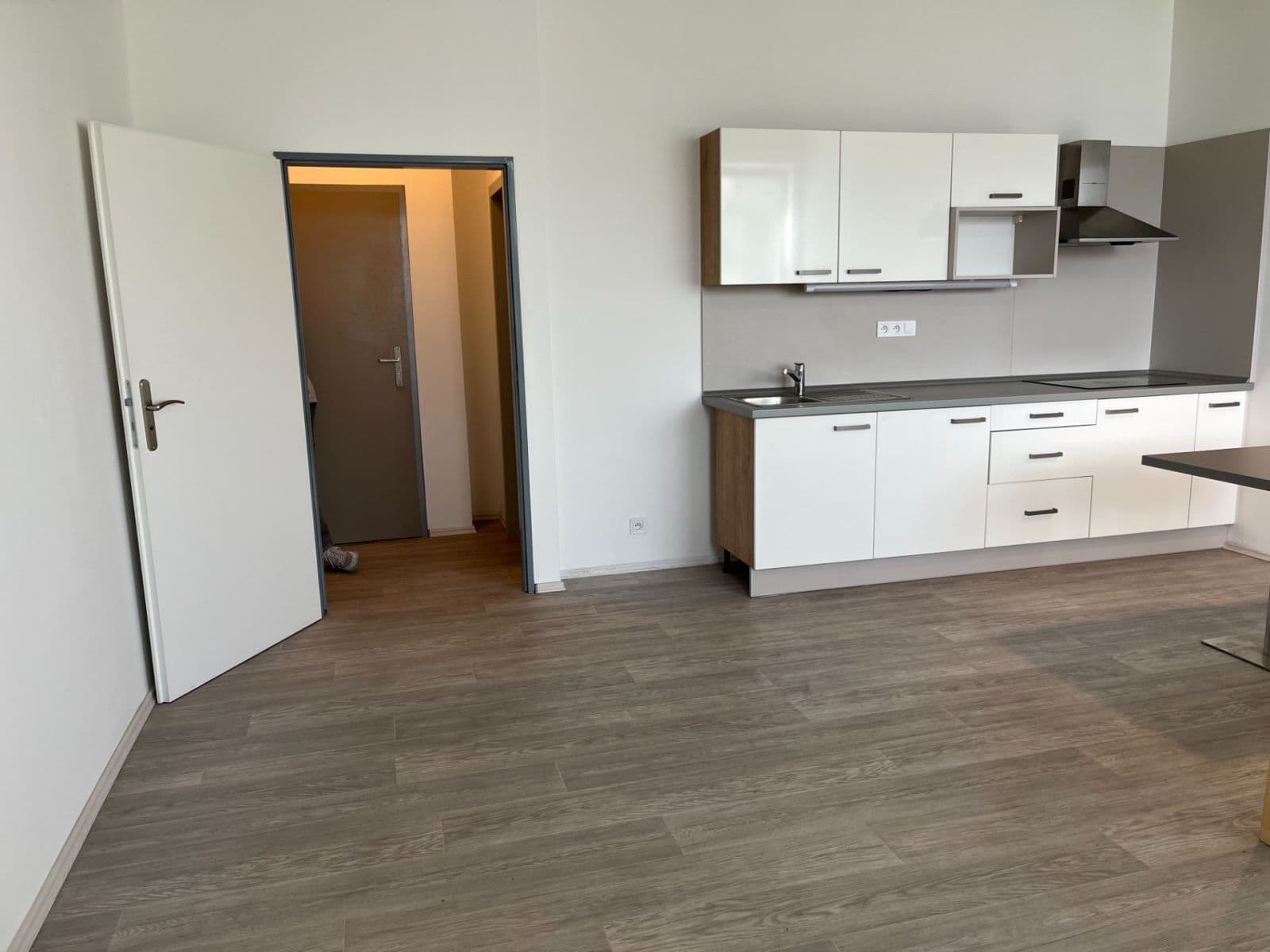 Pronájem bytu 1+kk 45 m², U Uhříněveské obory, Praha, Praha Pronájem bytu 1+kk 45 m², U Uhříněveské obory, Praha, Praha