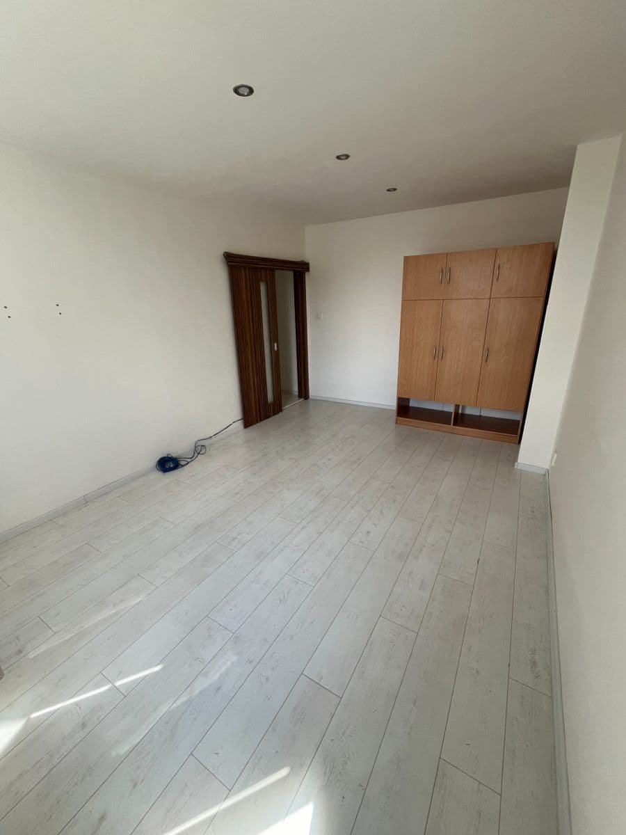 Pronájem bytu 2+kk 55 m², Václava Řezáče, Klášterec nad Ohří, Ústecký kraj Pronájem bytu 2+kk 55 m², Václava Řezáče, Klášterec nad Ohří, Ústecký kraj