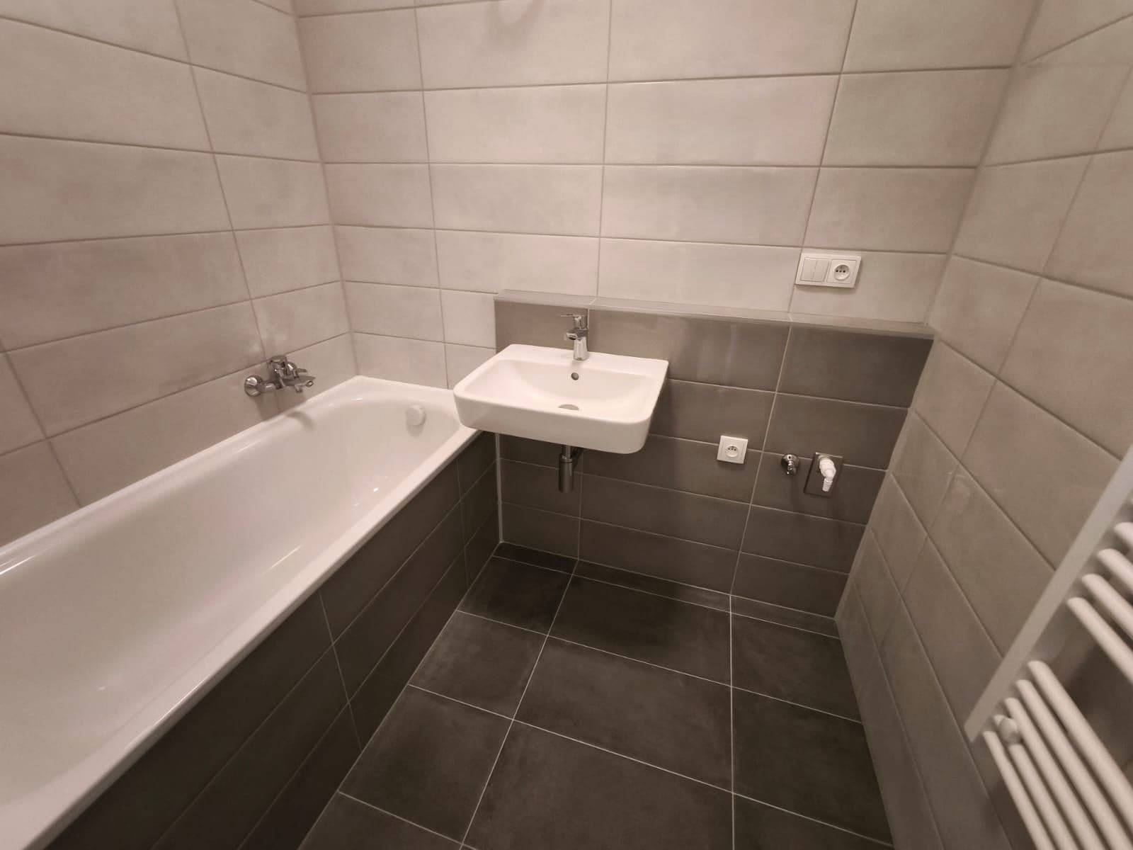 Prodej bytu 2+kk 40 m², Vestecká, Nehvizdy, Středočeský kraj Prodej bytu 2+kk 40 m², Vestecká, Nehvizdy, Středočeský kraj