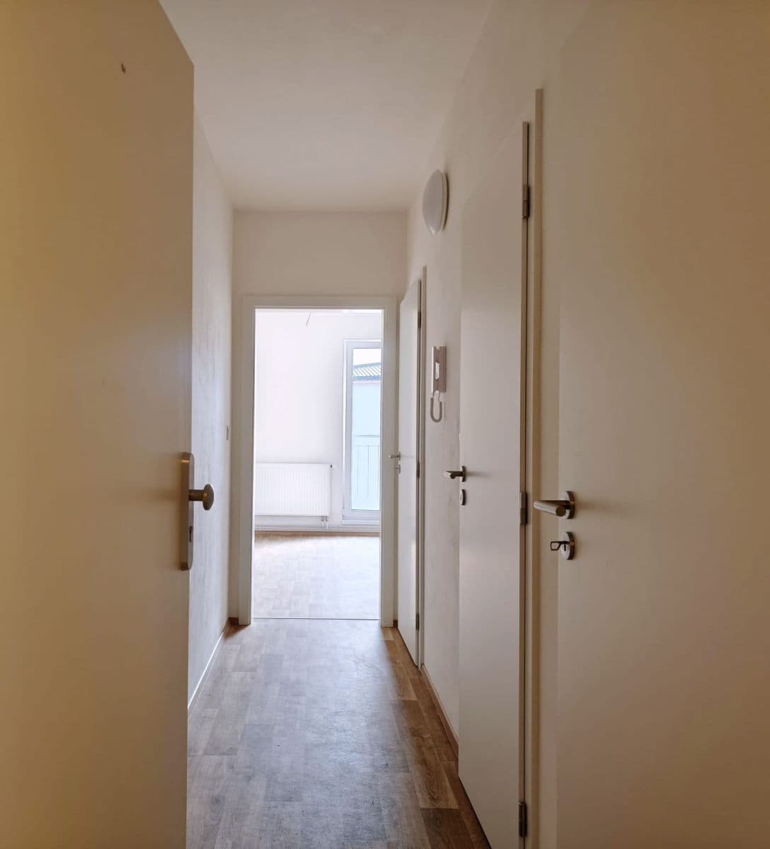 Prodej bytu 2+kk 40 m², Vestecká, Nehvizdy, Středočeský kraj Prodej bytu 2+kk 40 m², Vestecká, Nehvizdy, Středočeský kraj