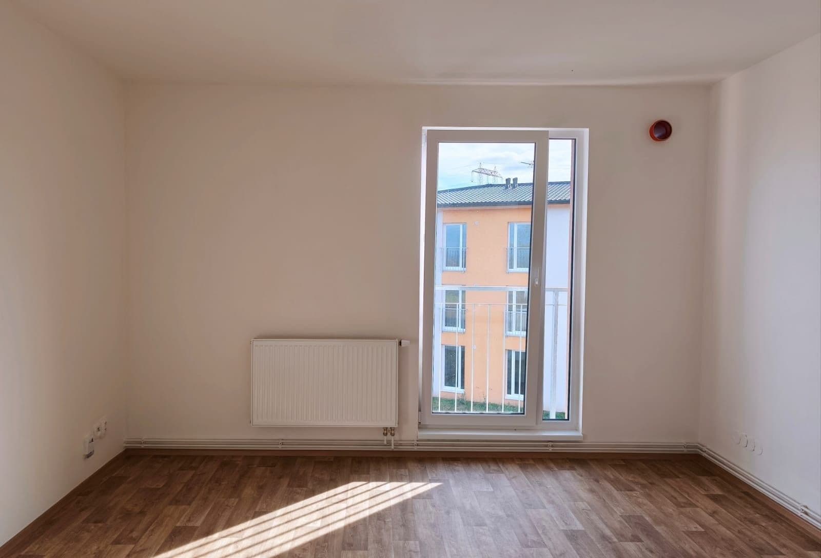 Prodej bytu 2+kk 40 m², Vestecká, Nehvizdy, Středočeský kraj Prodej bytu 2+kk 40 m², Vestecká, Nehvizdy, Středočeský kraj