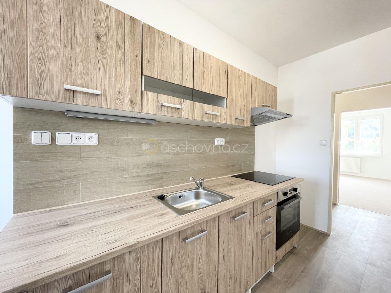 Pronájem bytu 2+1 61 m², Jeronýmova, Jablonec nad Nisou, Liberecký kraj Pronájem bytu 2+1 61 m², Jeronýmova, Jablonec nad Nisou, Liberecký kraj