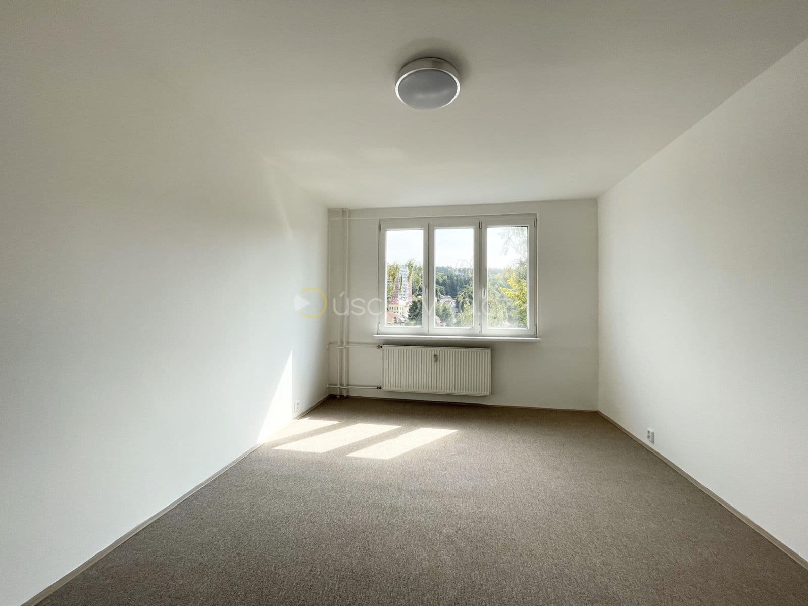 Pronájem bytu 2+1 61 m², Jeronýmova, Jablonec nad Nisou, Liberecký kraj Pronájem bytu 2+1 61 m², Jeronýmova, Jablonec nad Nisou, Liberecký kraj