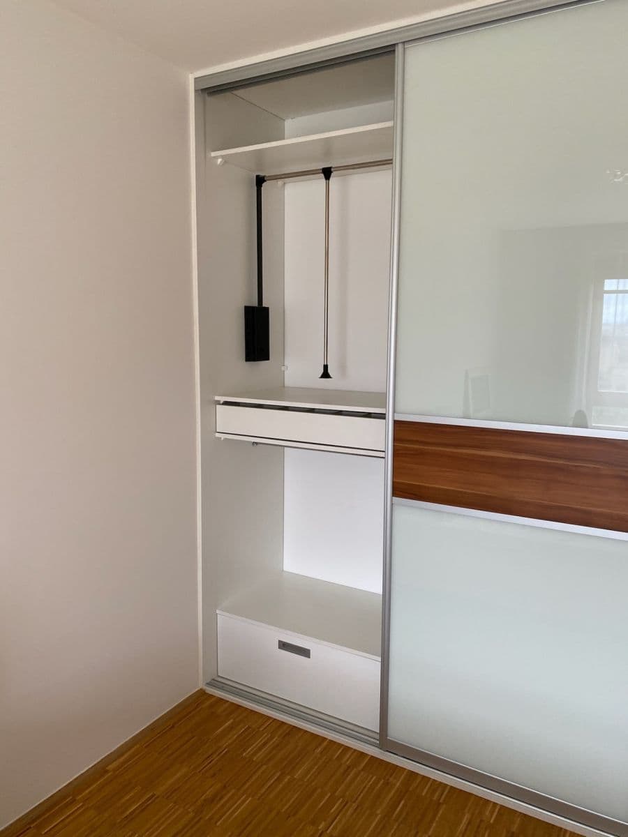 Pronájem bytu 2+kk 68 m², Univerzitní, Praha, Praha Pronájem bytu 2+kk 68 m², Univerzitní, Praha, Praha