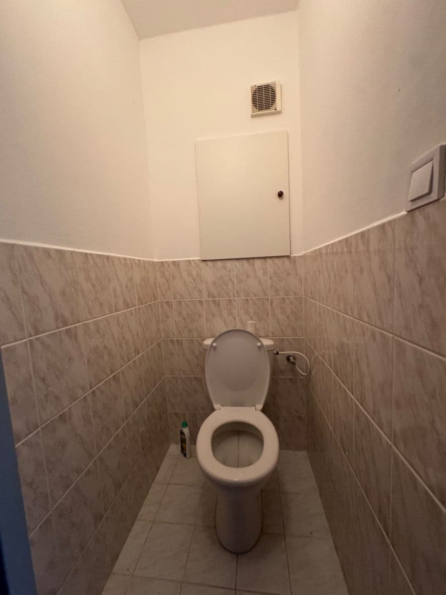 Pronájem bytu 2+kk 43 m², Steinerova, Praha, Praha Pronájem bytu 2+kk 43 m², Steinerova, Praha, Praha