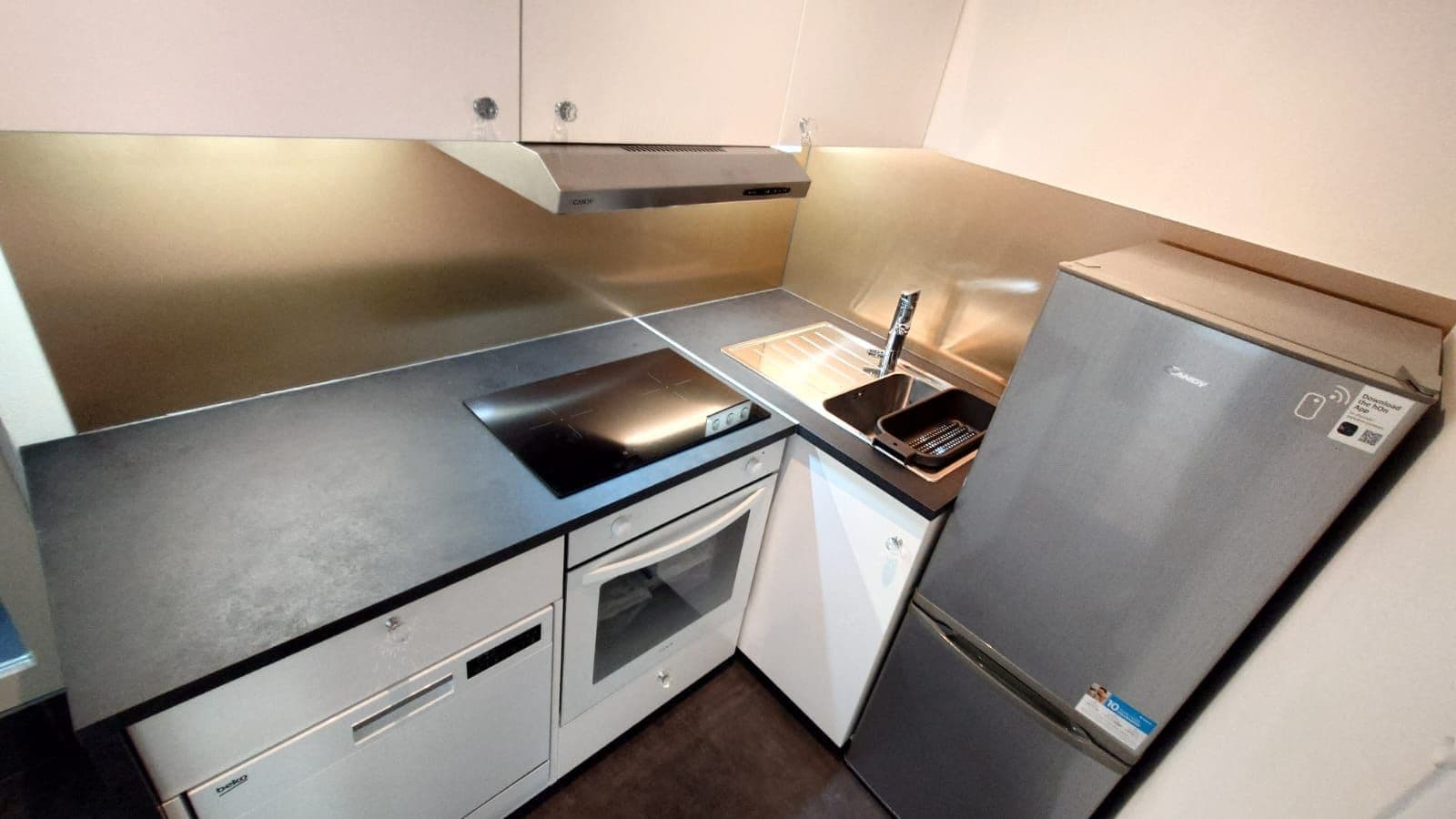 Pronájem bytu 1+kk 29 m², náměstí Míru, Praha, Praha Pronájem bytu 1+kk 29 m², náměstí Míru, Praha, Praha