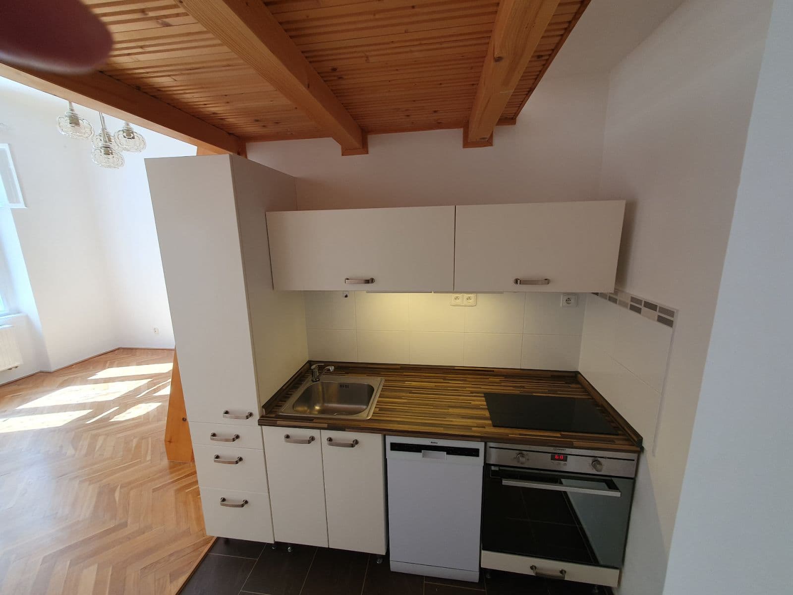Pronájem bytu 2+kk 40 m², Šumavská, Praha, Praha Pronájem bytu 2+kk 40 m², Šumavská, Praha, Praha