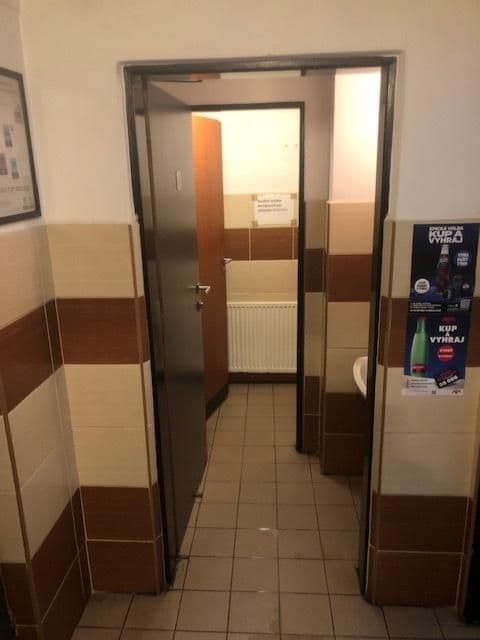 Pronájem nebytového prostoru 300 m², Přátelství, Praha, Praha Pronájem nebytového prostoru 300 m², Přátelství, Praha, Praha