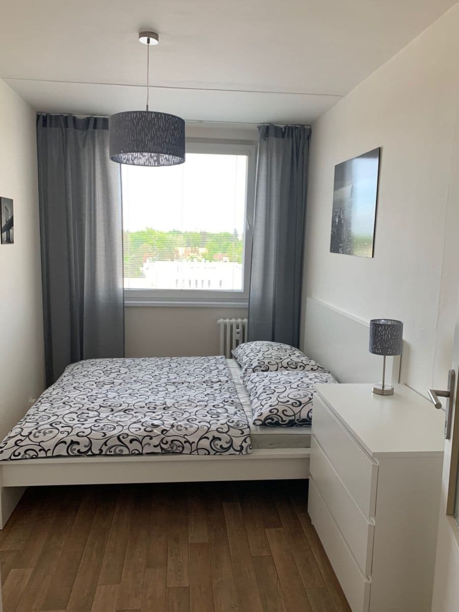 Pronájem bytu 2+kk 43 m², Dr. Horákové, Poděbrady, Středočeský kraj Pronájem bytu 2+kk 43 m², Dr. Horákové, Poděbrady, Středočeský kraj