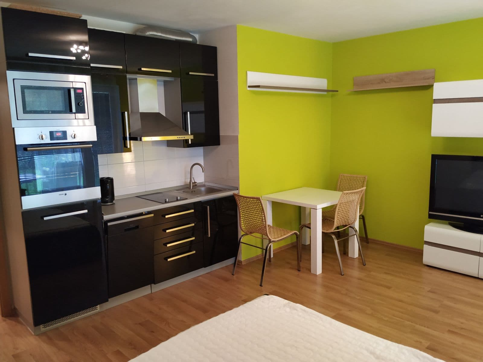 Pronájem bytu 1+kk 31 m², Žitná, Hostivice, Středočeský kraj Pronájem bytu 1+kk 31 m², Žitná, Hostivice, Středočeský kraj