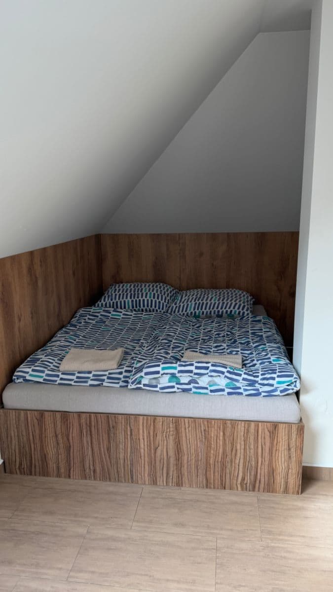 Pronájem bytu 13 m², Dalovská, Divišov, Středočeský kraj Pronájem bytu 13 m², Dalovská, Divišov, Středočeský kraj