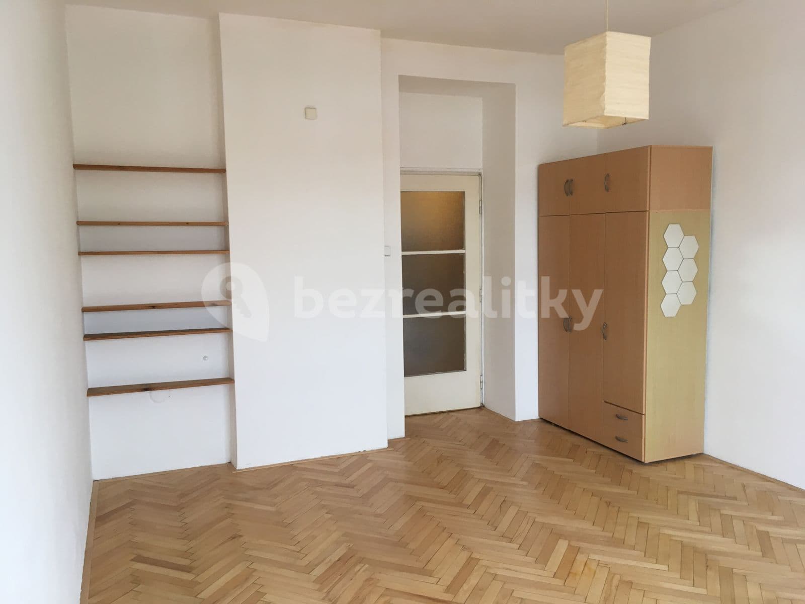 Pronájem bytu 1+kk 32 m², U Pernštejnských, Praha, Praha Pronájem bytu 1+kk 32 m², U Pernštejnských, Praha, Praha