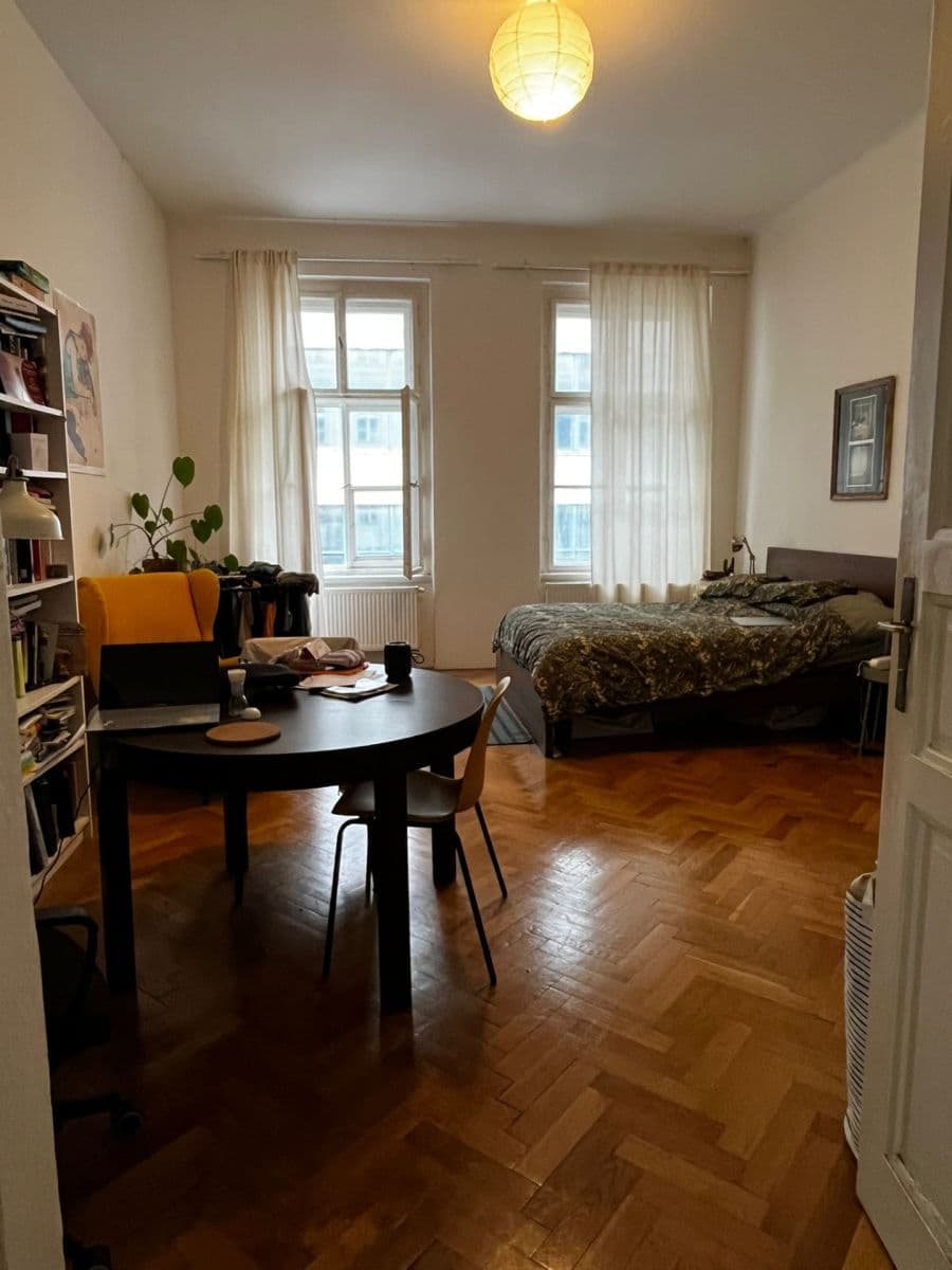 Pronájem bytu 1+1 45 m², Veverkova, Praha, Praha Pronájem bytu 1+1 45 m², Veverkova, Praha, Praha
