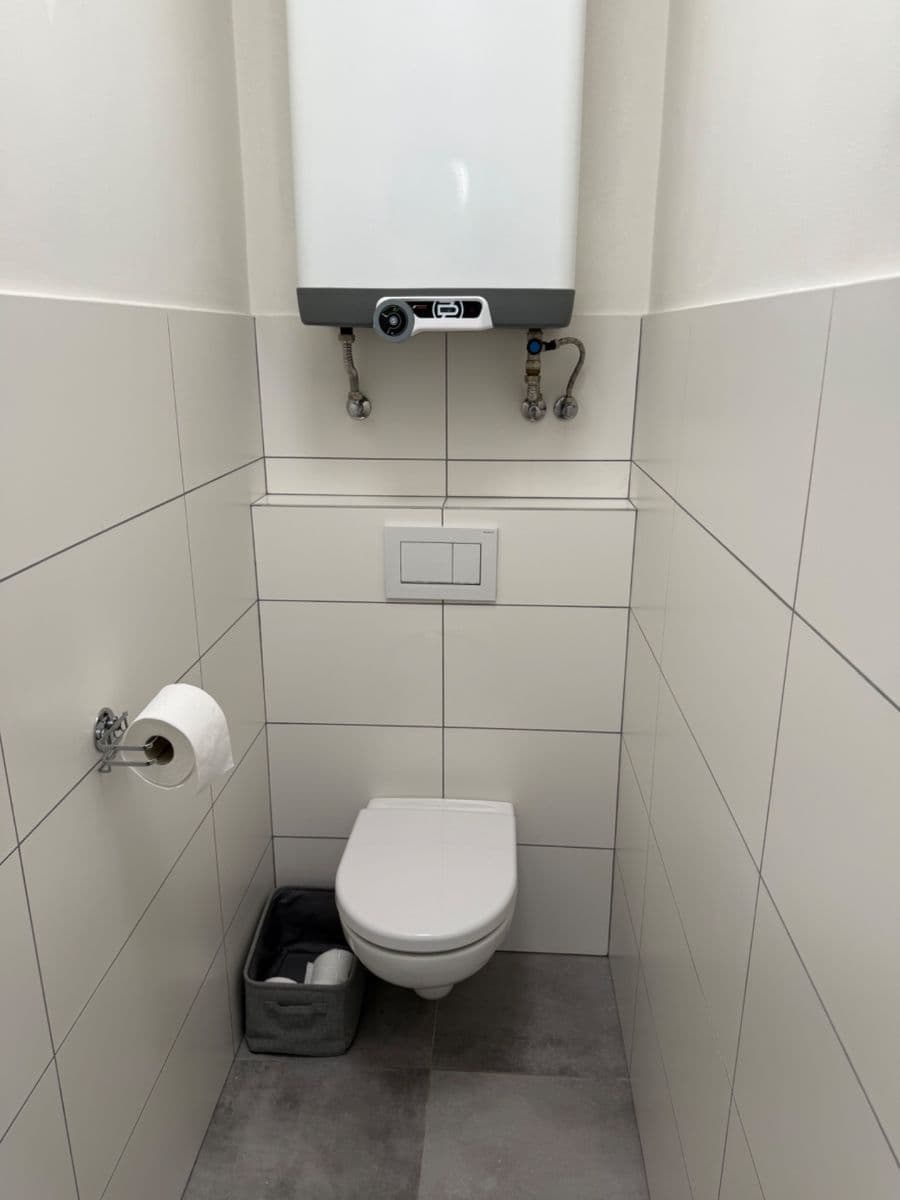 Pronájem bytu 1+kk 32 m², Hřbitovní, Libčice nad Vltavou, Středočeský kraj Pronájem bytu 1+kk 32 m², Hřbitovní, Libčice nad Vltavou, Středočeský kraj