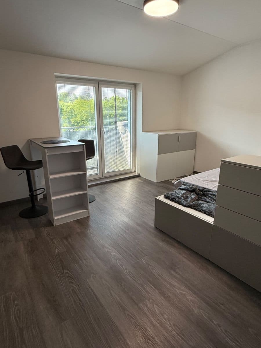 Pronájem bytu 1+kk 32 m², Hřbitovní, Libčice nad Vltavou, Středočeský kraj Pronájem bytu 1+kk 32 m², Hřbitovní, Libčice nad Vltavou, Středočeský kraj