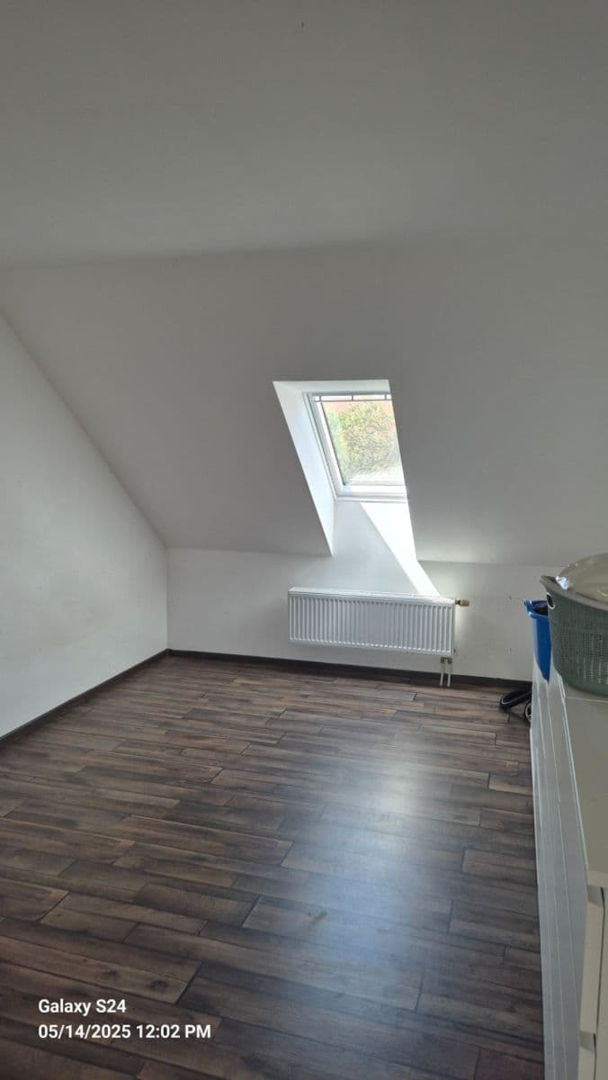 Pronájem domu 154 m², pozemek 1.435 m², nám. sv. Jana, Újezd u Brna, Jihomoravský kraj Pronájem domu 154 m², pozemek 1.435 m², nám. sv. Jana, Újezd u Brna, Jihomoravský kraj