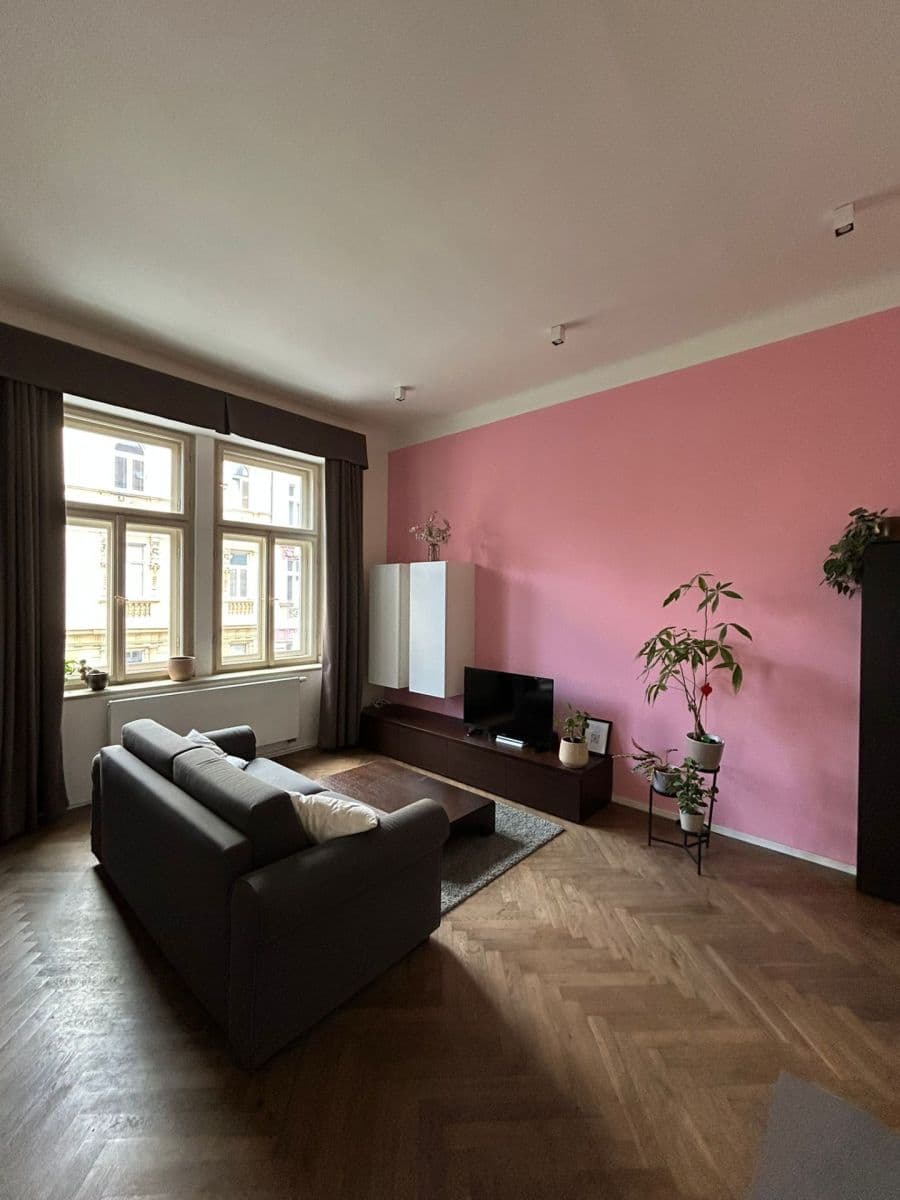 Pronájem bytu 2+kk 60 m², Staropramenná, Praha, Praha Pronájem bytu 2+kk 60 m², Staropramenná, Praha, Praha