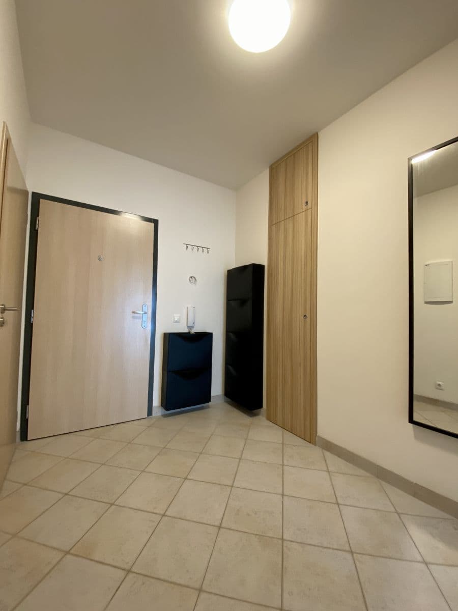 Pronájem bytu 2+kk 55 m², Nárožní, Praha, Praha Pronájem bytu 2+kk 55 m², Nárožní, Praha, Praha